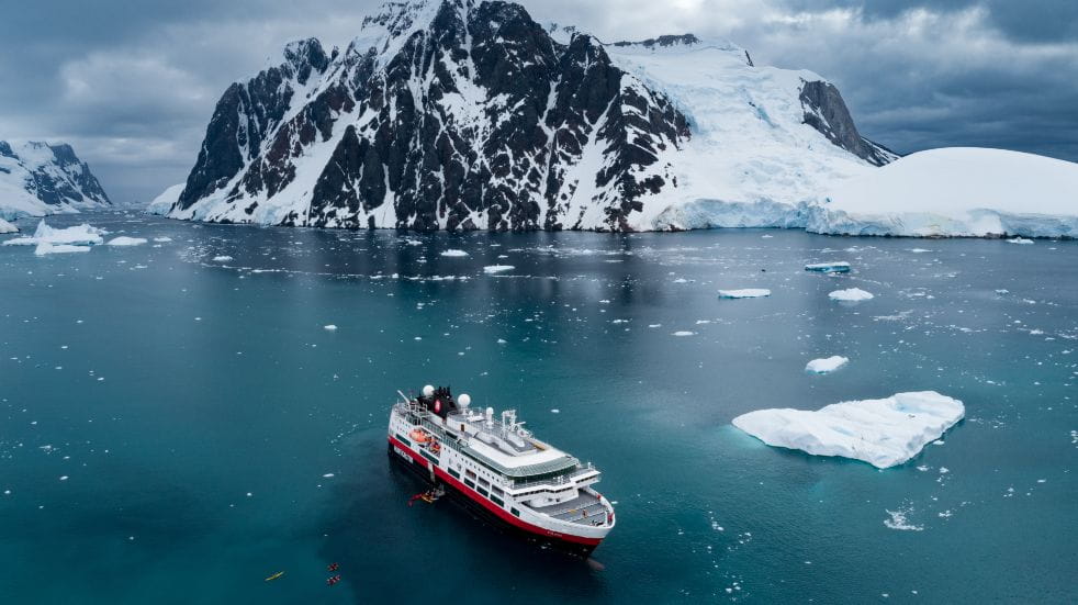 Hurtigruten hero